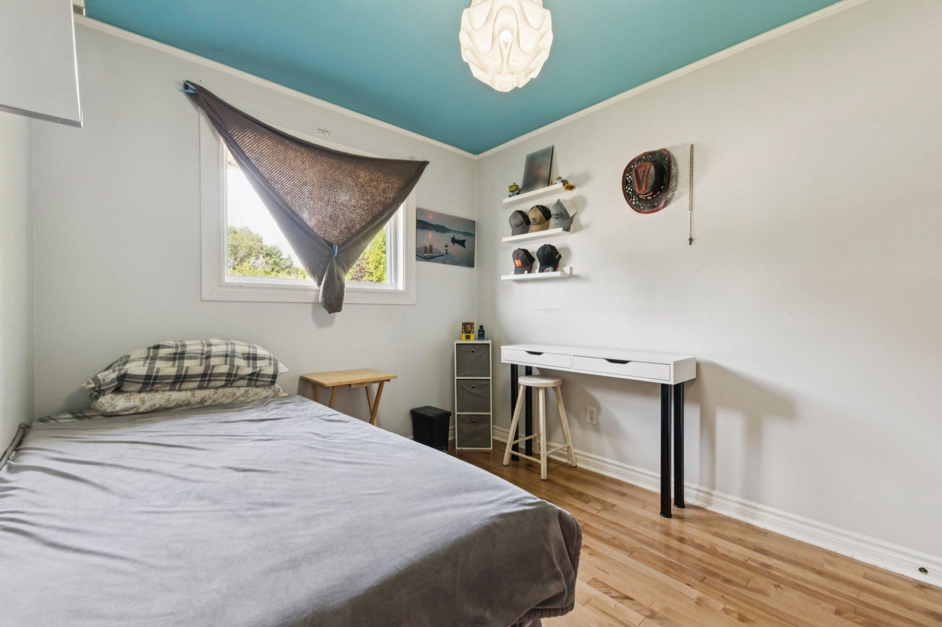 









128


Rue Isabelle

,
Gatineau (Hull),




QC
J8Y5H3

