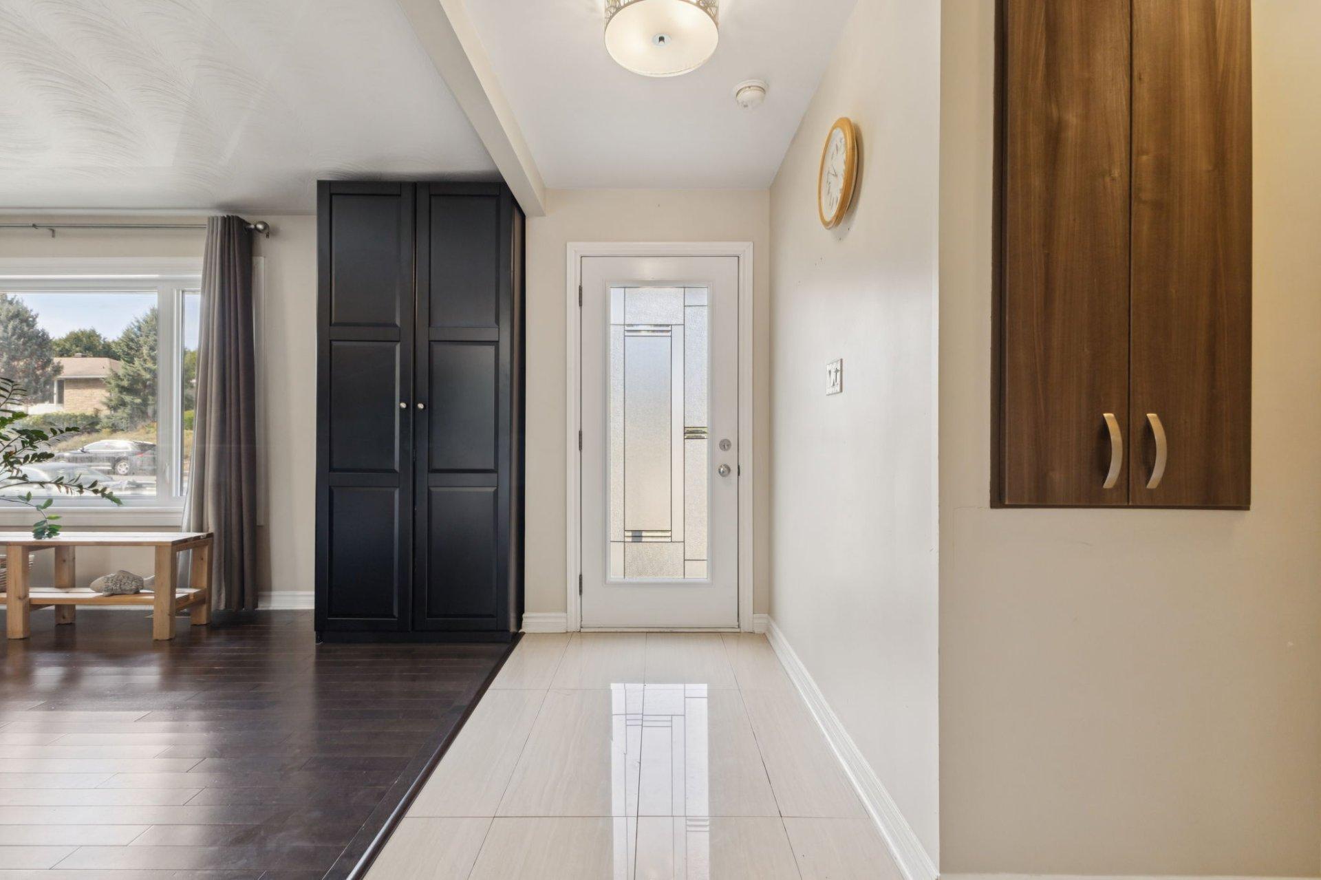 









128


Rue Isabelle

,
Gatineau (Hull),




QC
J8Y5H3

