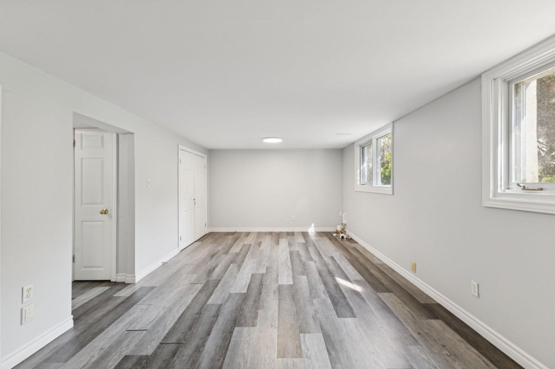 









128


Rue Isabelle

,
Gatineau (Hull),




QC
J8Y5H3


