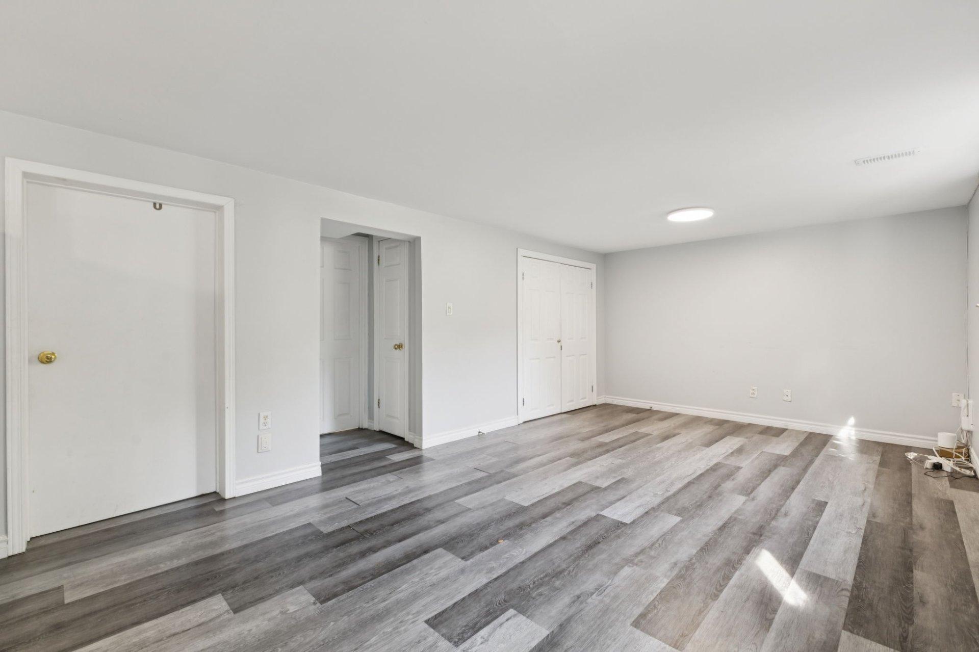 









128


Rue Isabelle

,
Gatineau (Hull),




QC
J8Y5H3

