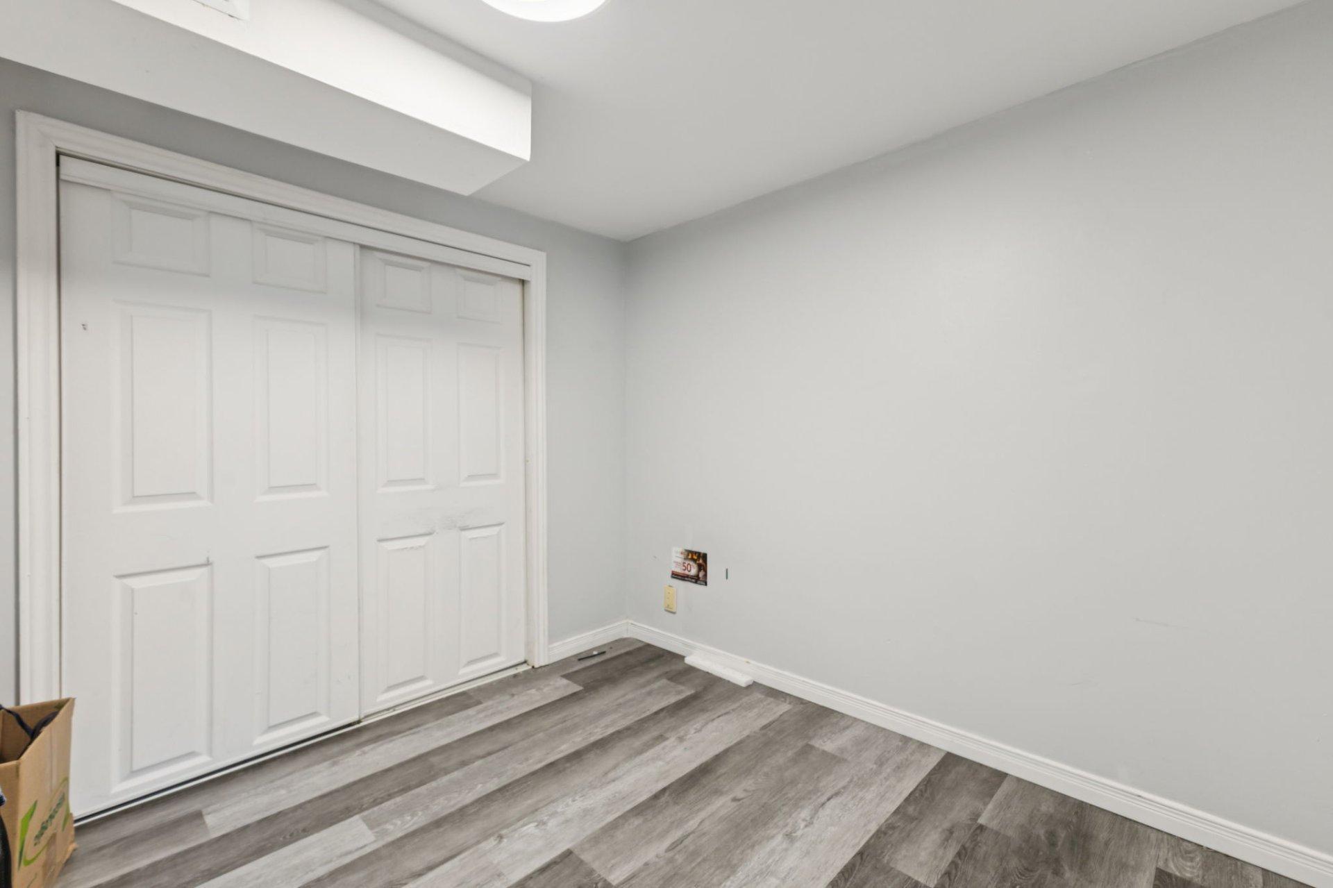 









128


Rue Isabelle

,
Gatineau (Hull),




QC
J8Y5H3

