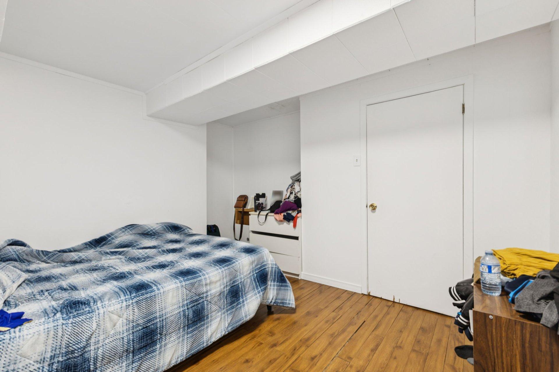 









128


Rue Isabelle

,
Gatineau (Hull),




QC
J8Y5H3

