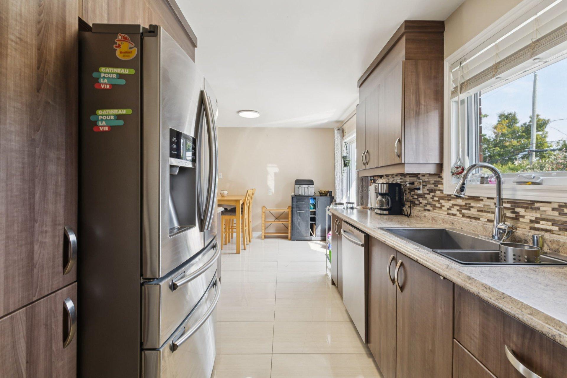 









128


Rue Isabelle

,
Gatineau (Hull),




QC
J8Y5H3


