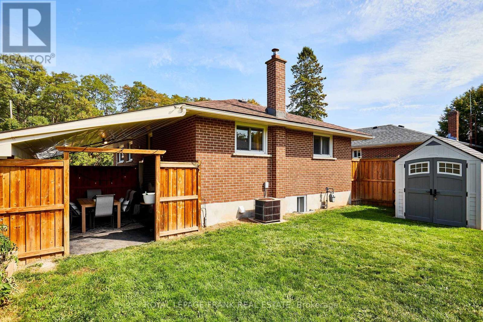 












432 PARK ROAD N

,
Oshawa (McLaughlin),




Ontario
L1J4M5


