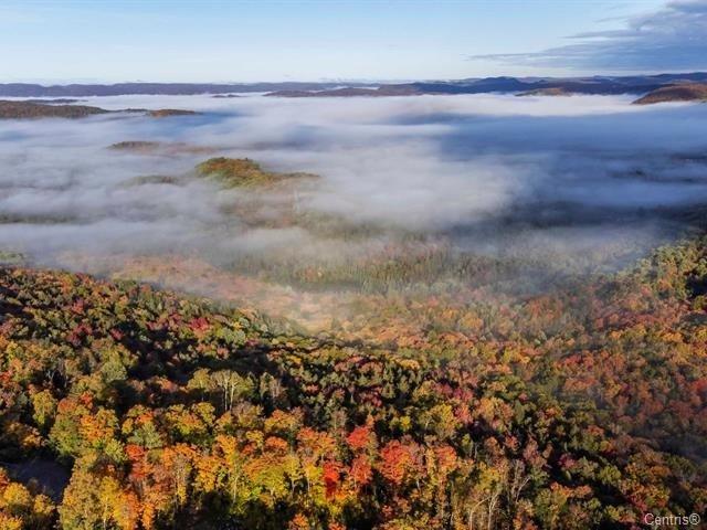 












Ch. des Hiboux

,
Mont-Blanc,







QC
J0T2G0

