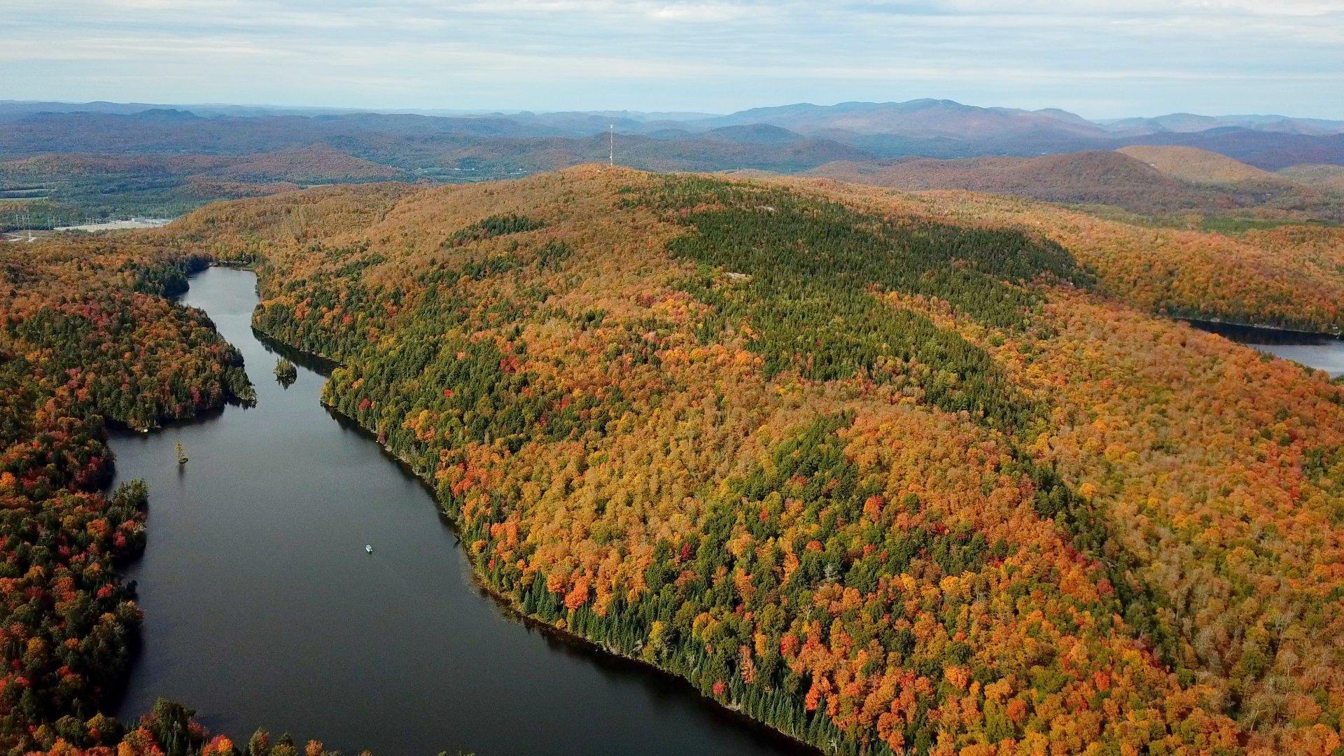 












Ch. des Faucons

,
Mont-Blanc,







QC
J0T2G0

