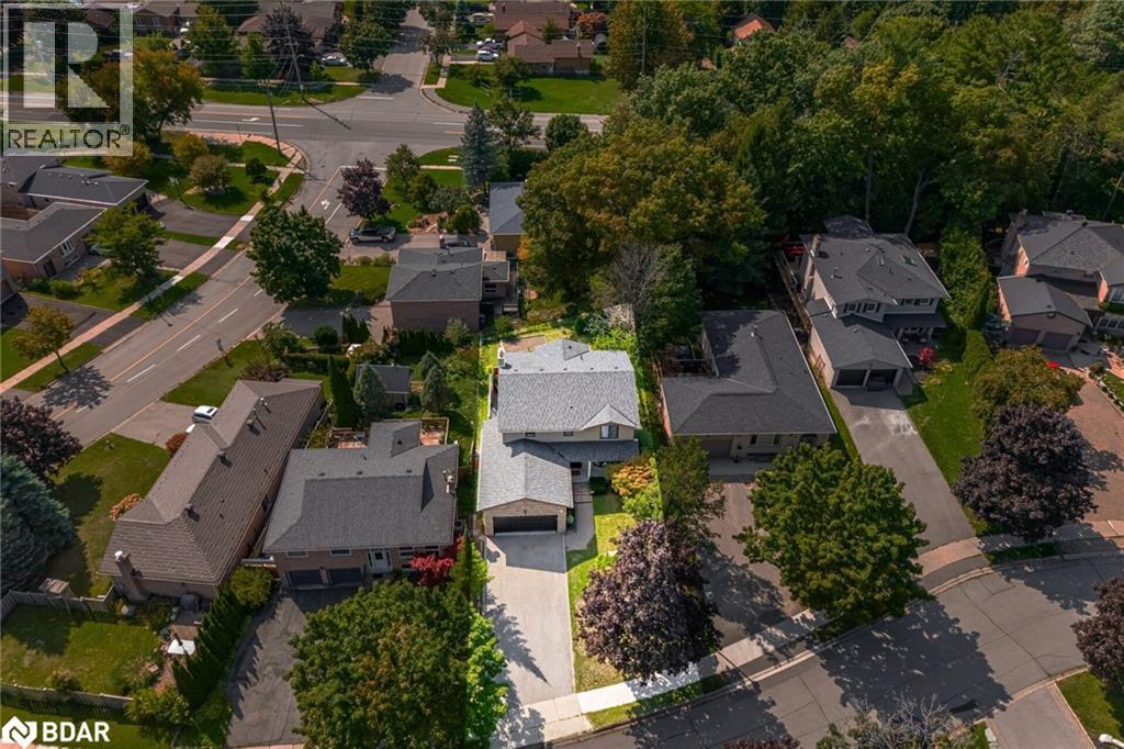 












6 HOLLIS Crescent

,
York,




Ontario
L9N1E7

