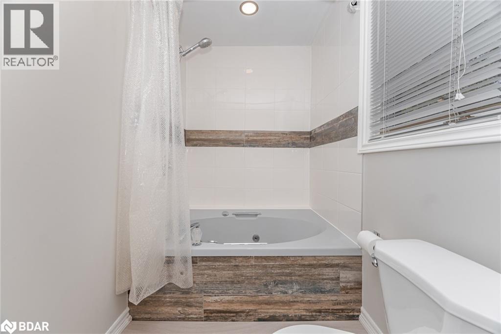 












6 HOLLIS Crescent

,
York,




Ontario
L9N1E7

