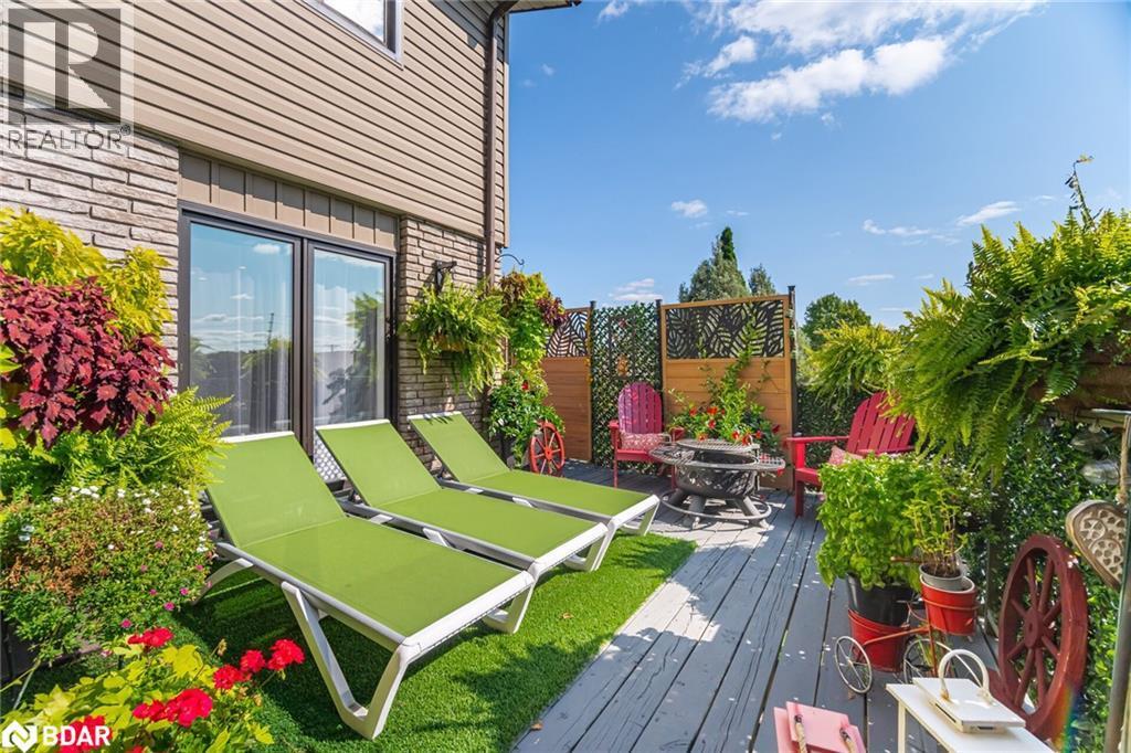 












6 HOLLIS Crescent

,
York,




Ontario
L9N1E7

