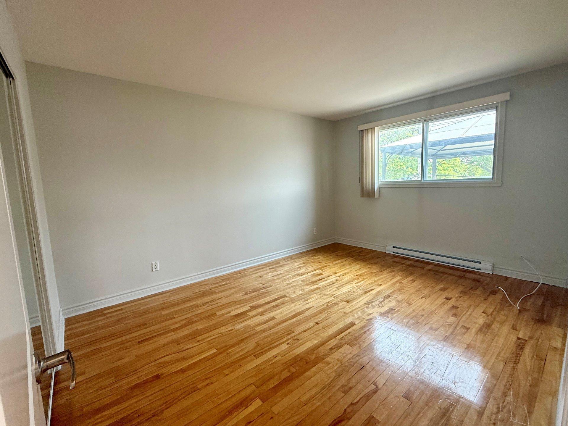 









4716


Boul. Notre-Dame

,
Laval (Chomedey),




QC
H7W1T8

