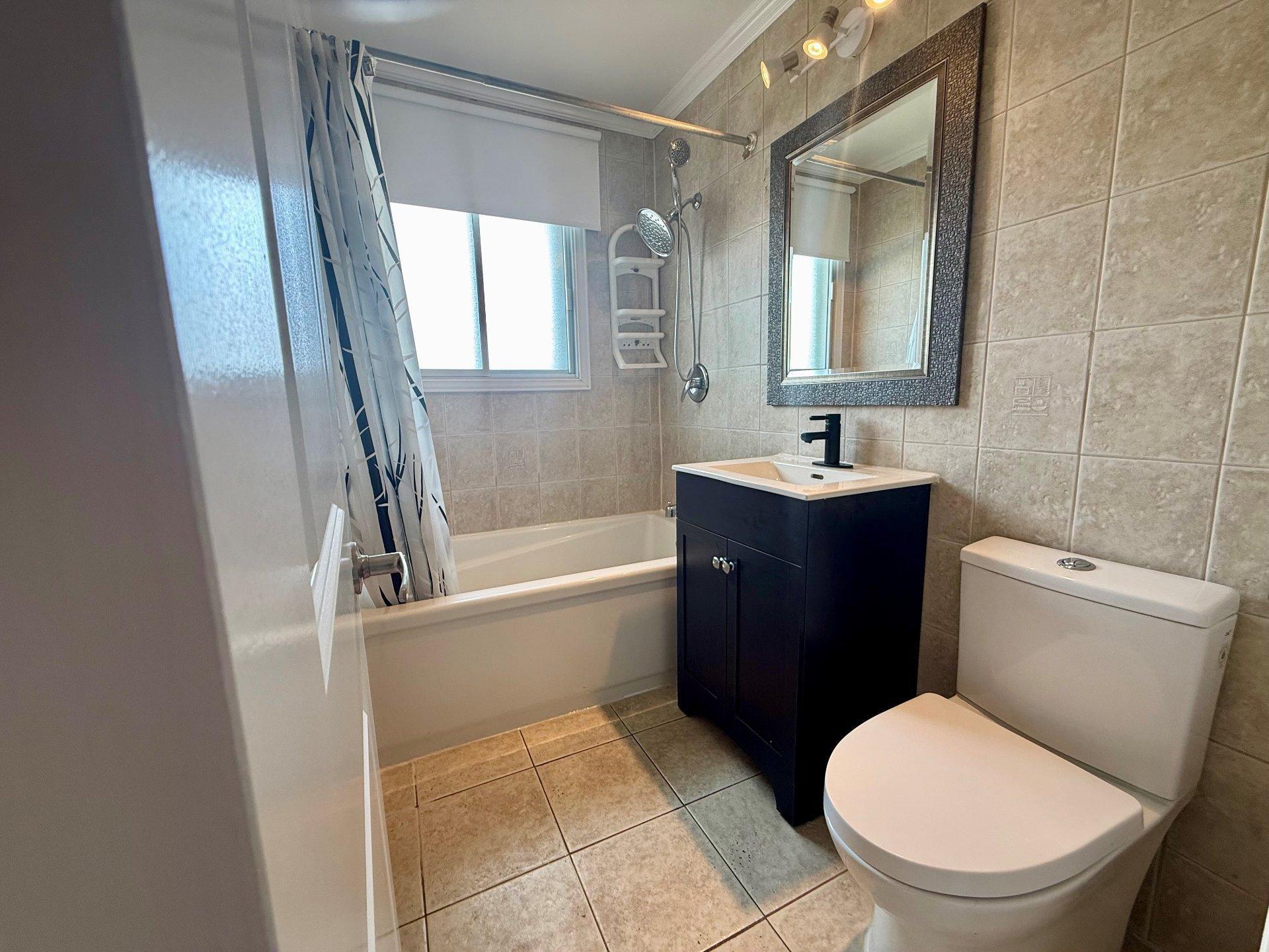 









4716


Boul. Notre-Dame

,
Laval (Chomedey),




QC
H7W1T8

