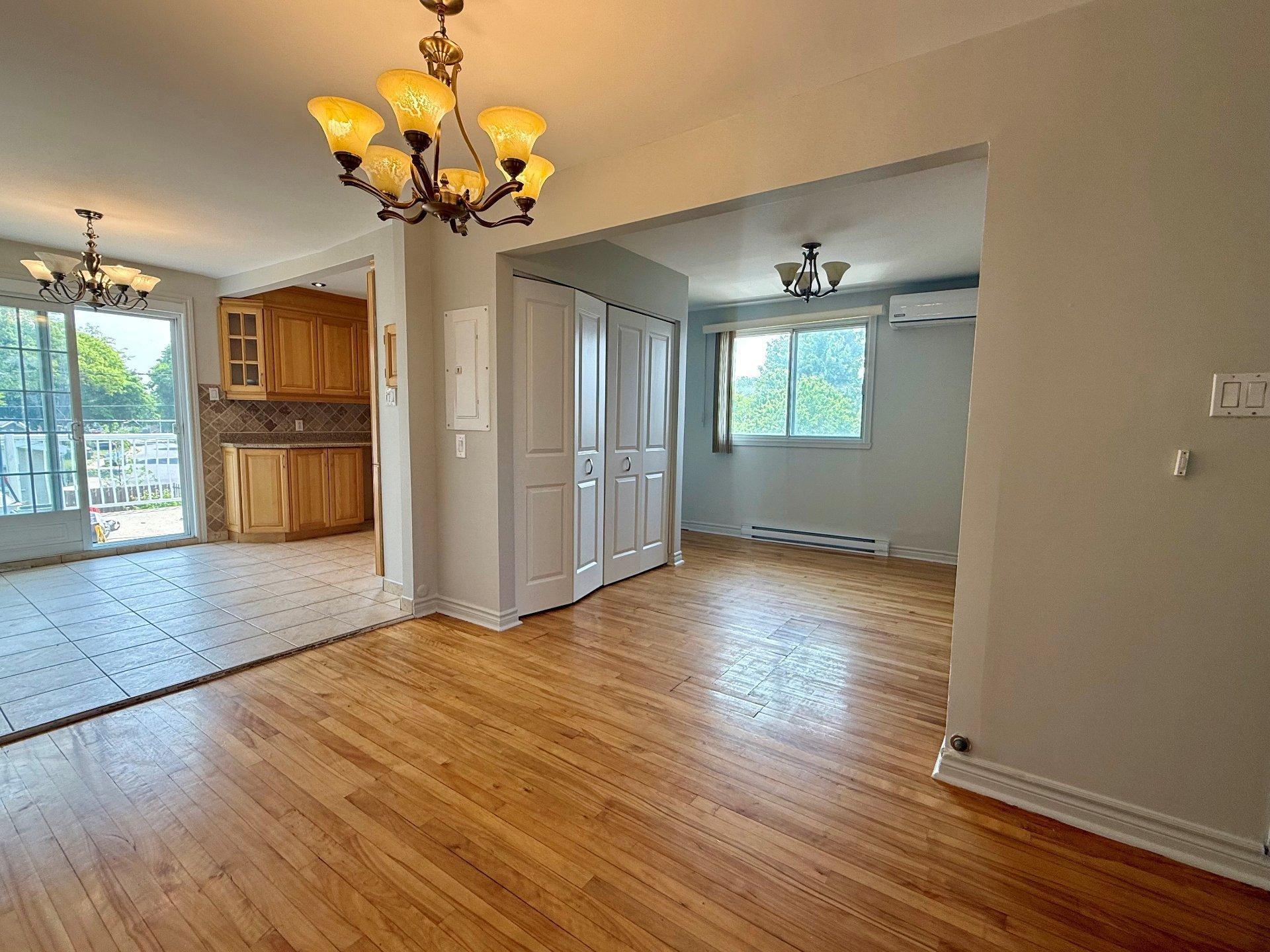 









4716


Boul. Notre-Dame

,
Laval (Chomedey),




QC
H7W1T8

