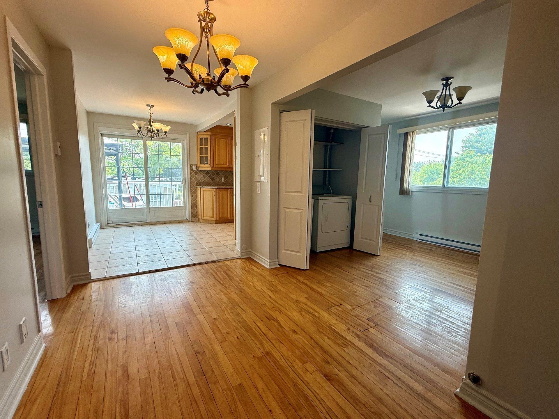 









4716


Boul. Notre-Dame

,
Laval (Chomedey),




QC
H7W1T8


