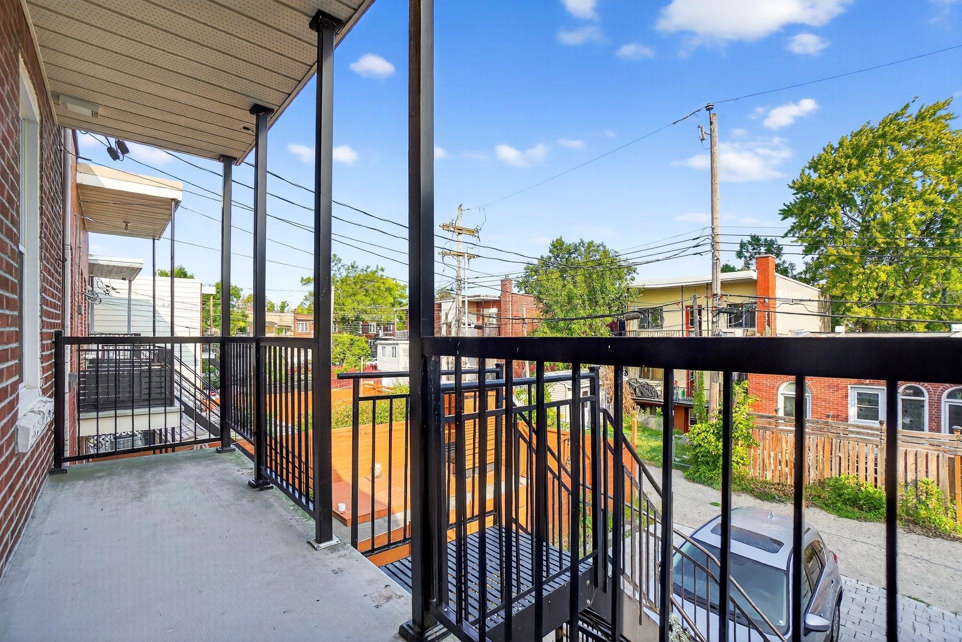 









1881


Rue Allard

,
Montréal (Le Sud-Ouest),




QC
H4E2K7

