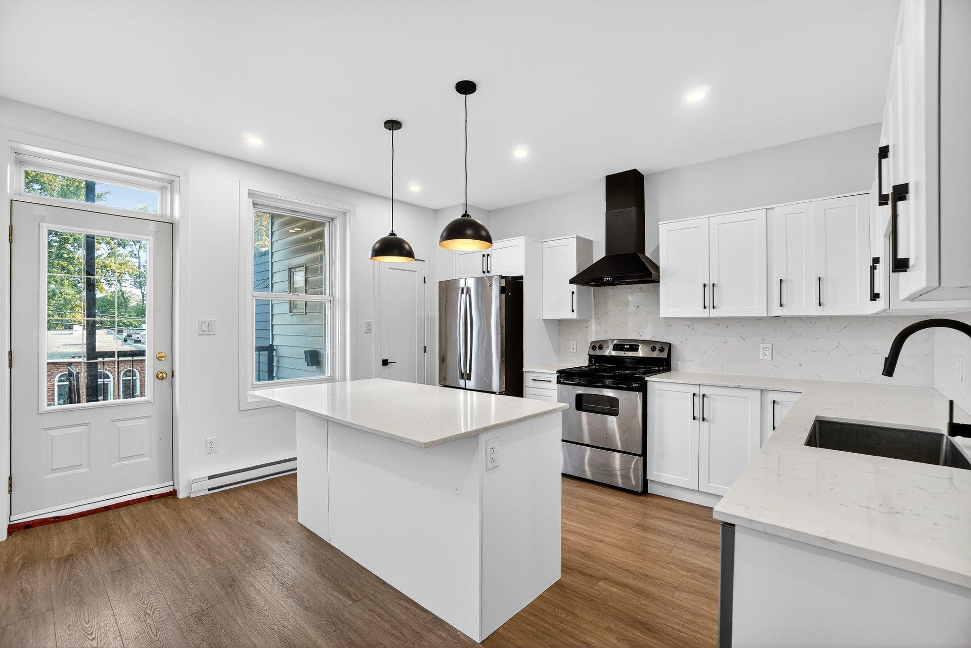 









1881


Rue Allard

,
Montréal (Le Sud-Ouest),




QC
H4E2K7

