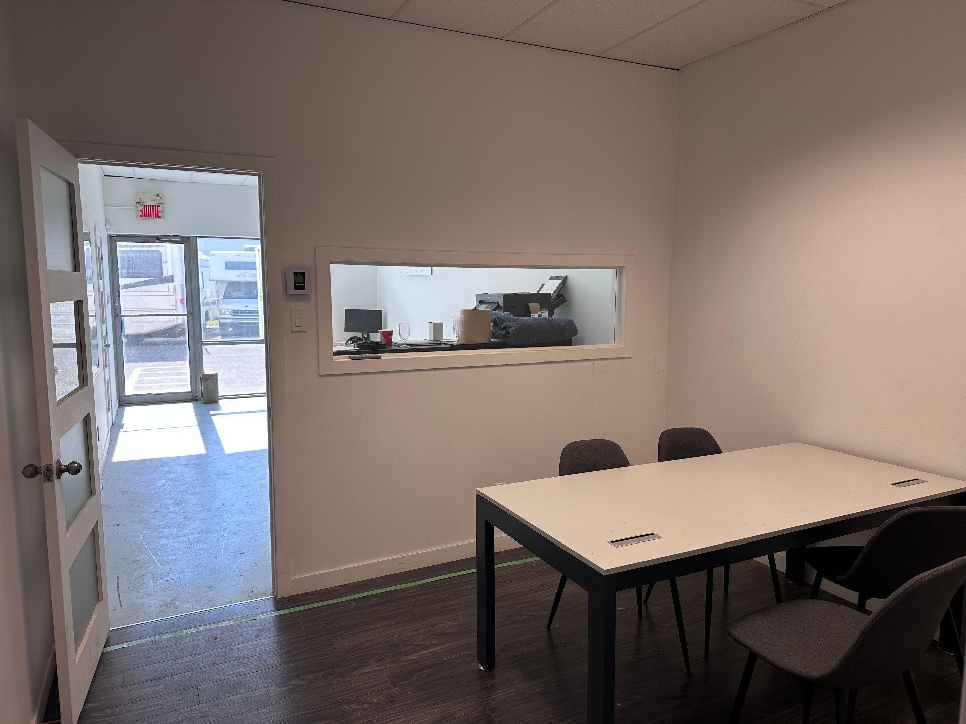 









4056


Rue Alfred-Laliberté

,
Boisbriand,




QC
J7H1P8

