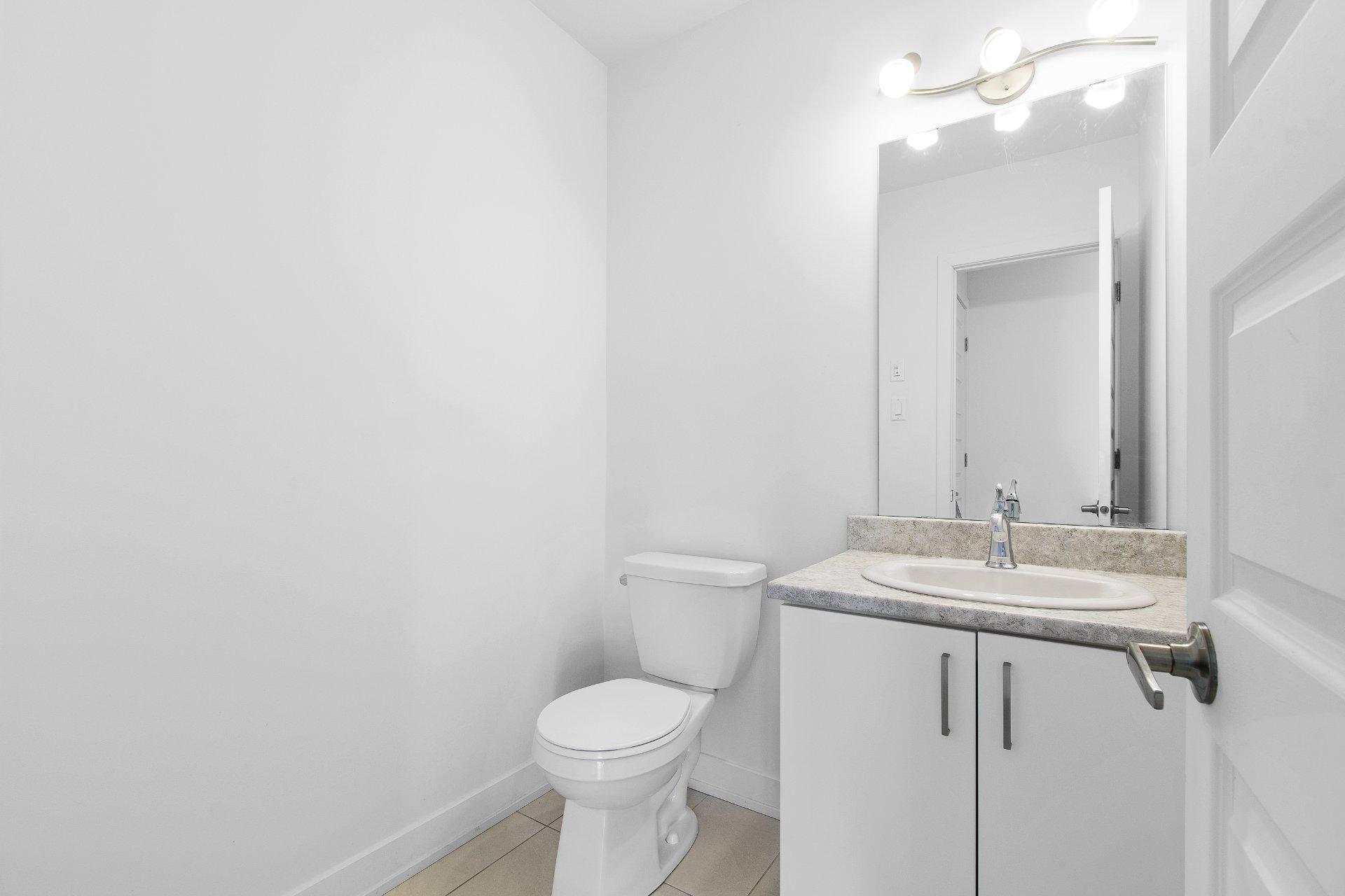 









145


Rue de la Papetière

,
Gatineau (Masson-Angers),




QC
J8M0C7

