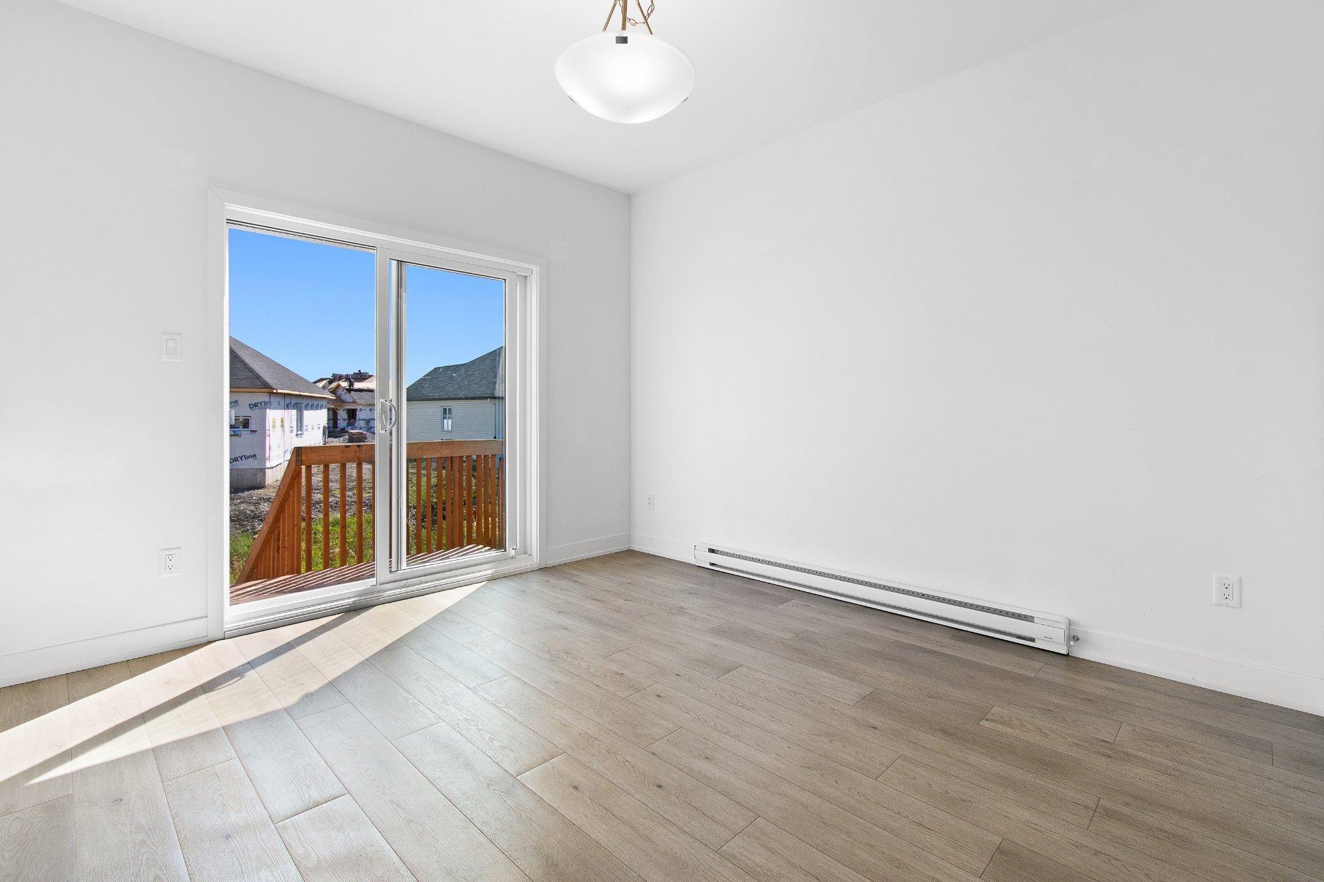 









145


Rue de la Papetière

,
Gatineau (Masson-Angers),




QC
J8M0C7

