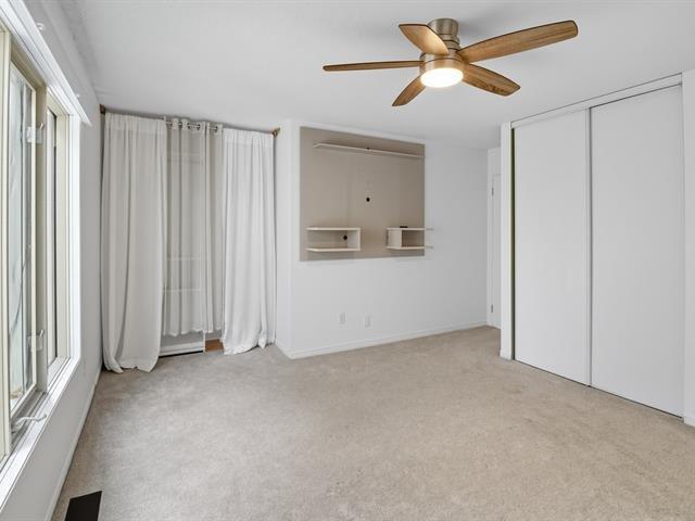 









151Z


Rue Madaire

,
Gatineau (Aylmer),




QC
J9H1R1

