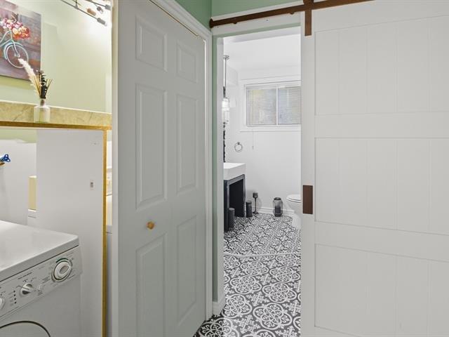 









151Z


Rue Madaire

,
Gatineau (Aylmer),




QC
J9H1R1

