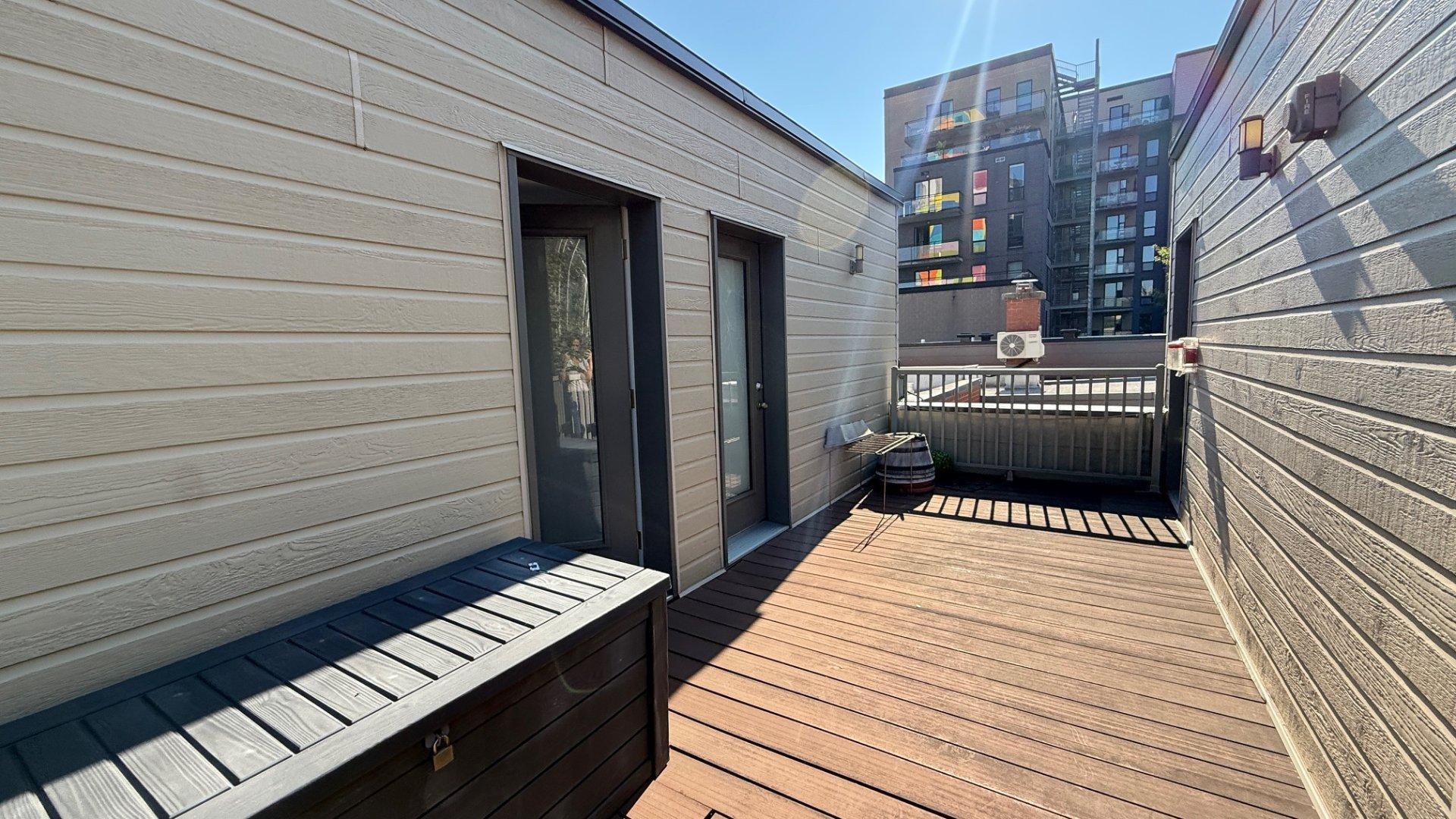 









1216


Rue St-Hubert

,
Montréal (Ville-Marie),




QC
H2L3Y5


