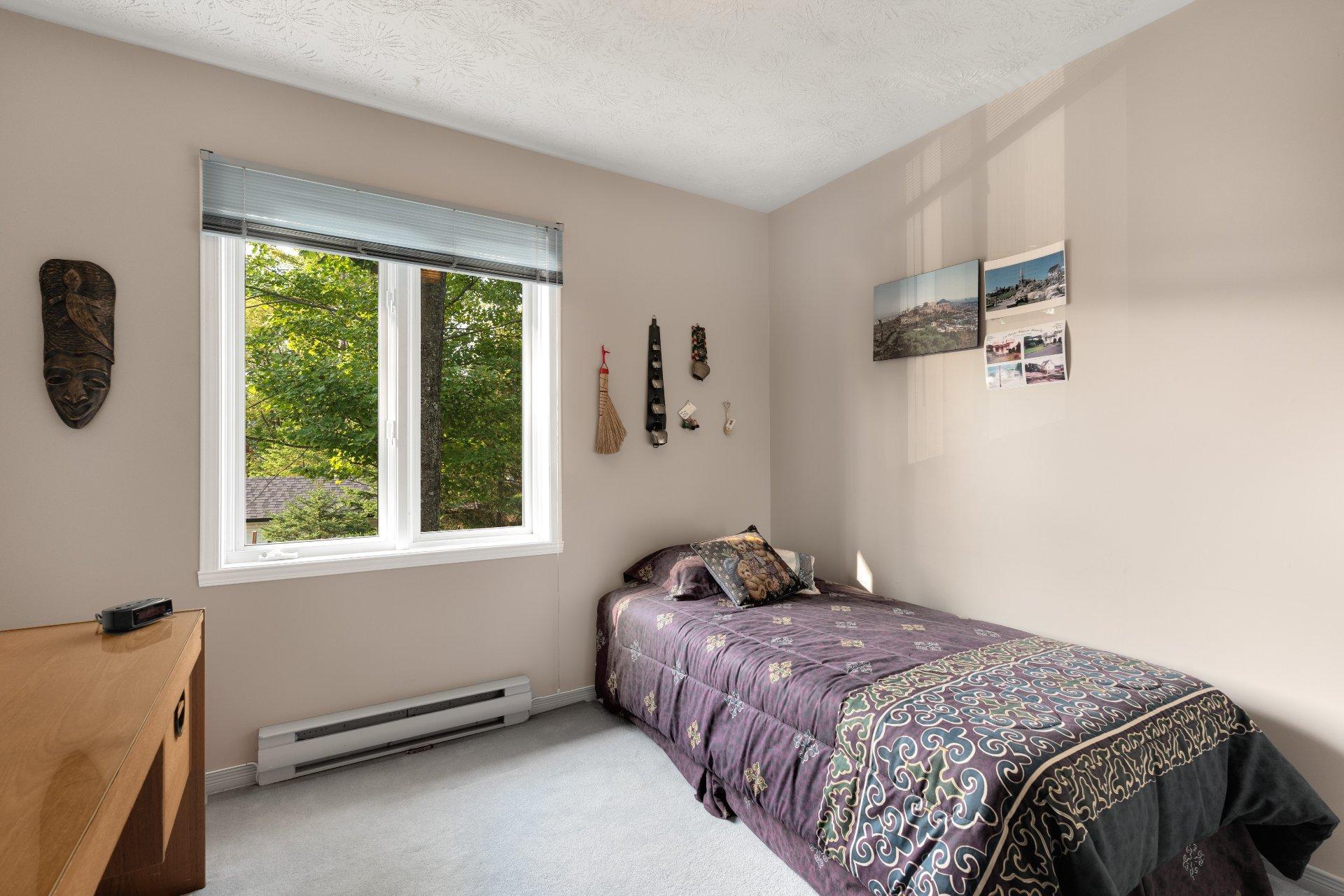 









1107


Rue Paul-Desruisseaux

,
Sherbrooke (Les Nations),




QC
J1J4M6

