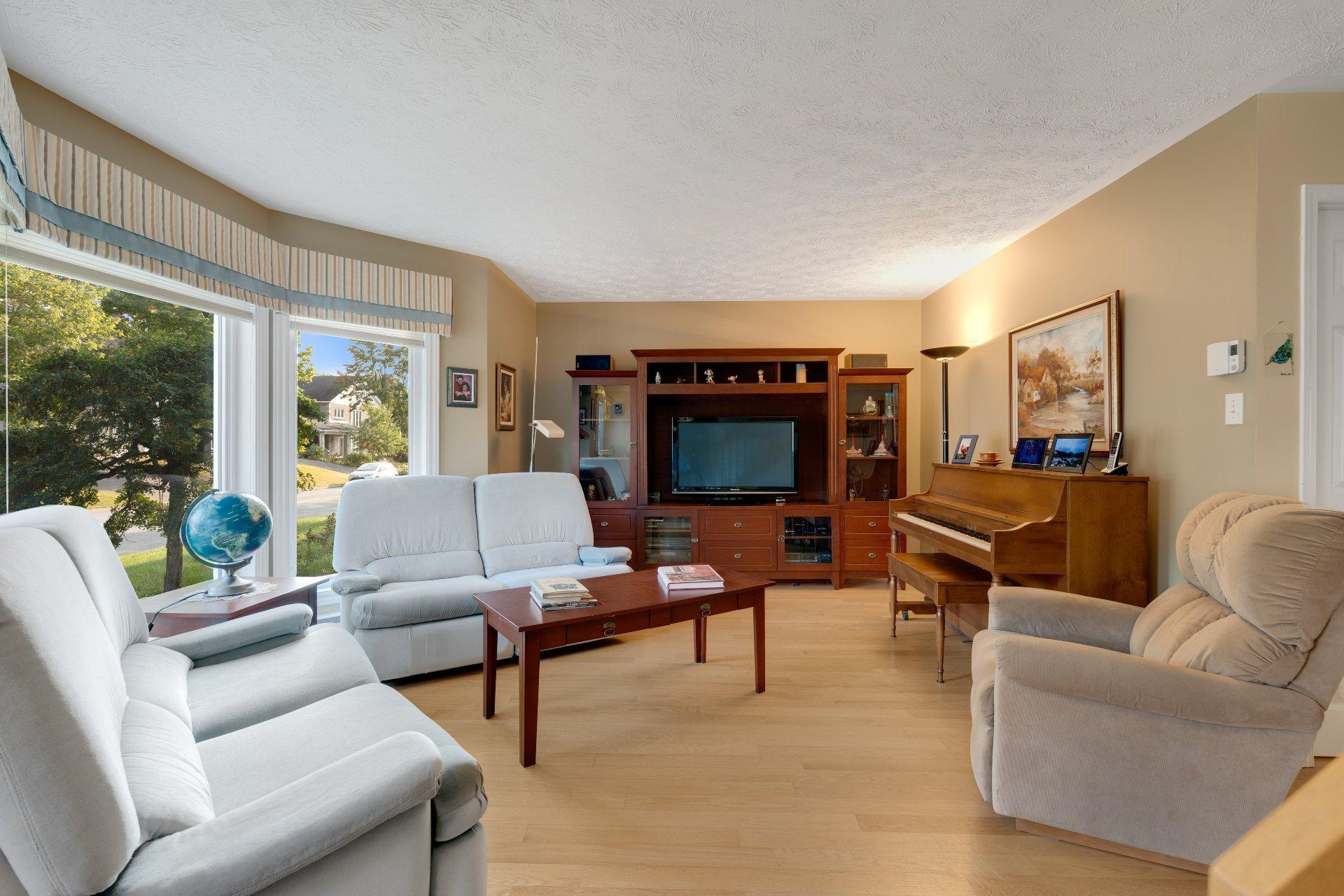 









1107


Rue Paul-Desruisseaux

,
Sherbrooke (Les Nations),




QC
J1J4M6

