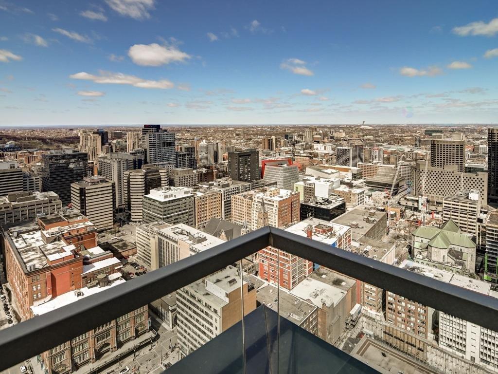 









1188


Av. Union

, 1901,
Montréal (Ville-Marie),




QC
H3B0E5

