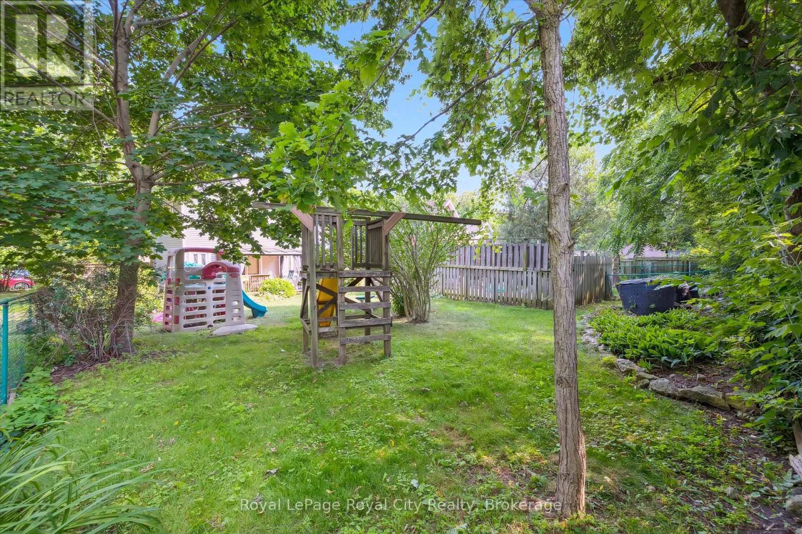 












69 NOTTINGHAM STREET

,
Guelph (Downtown),




Ontario
N1H3M9

