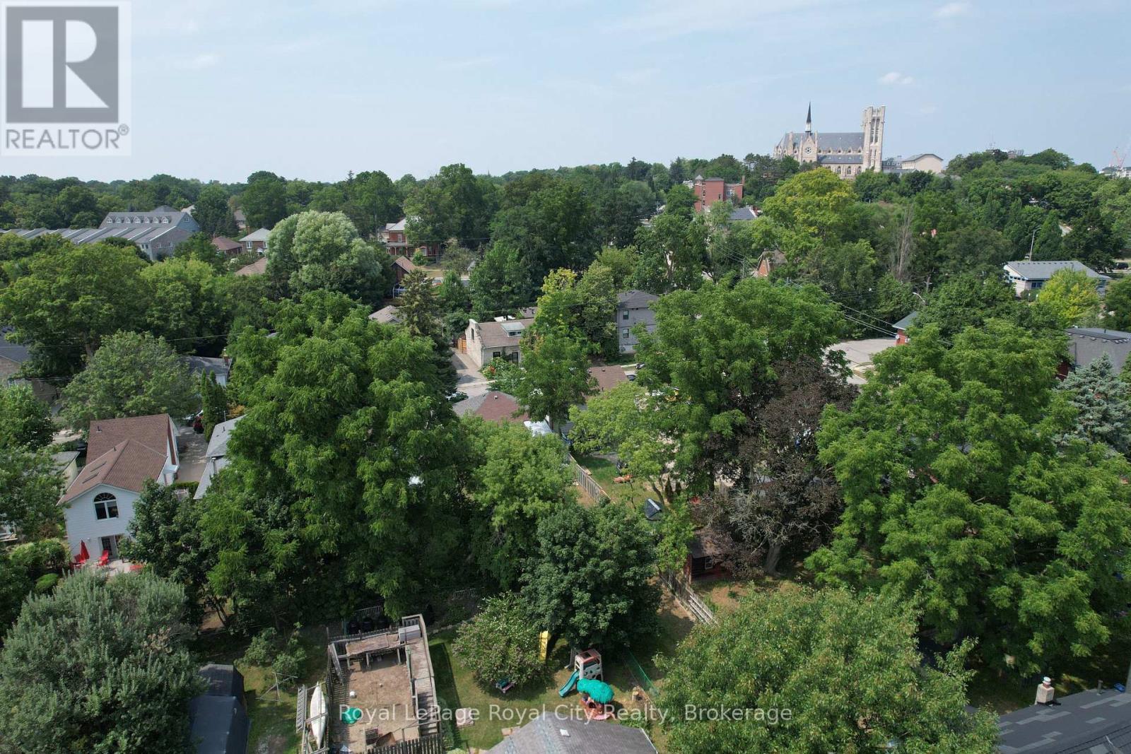 












69 NOTTINGHAM STREET

,
Guelph (Downtown),




Ontario
N1H3M9

