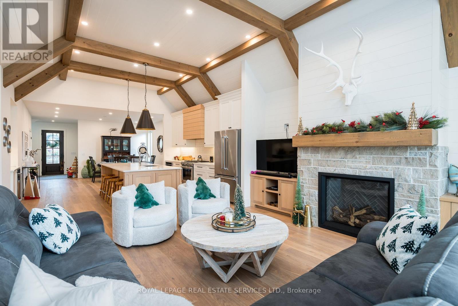 












53 NIAGARA STREET

,
Collingwood,




Ontario
L9Y3X1

