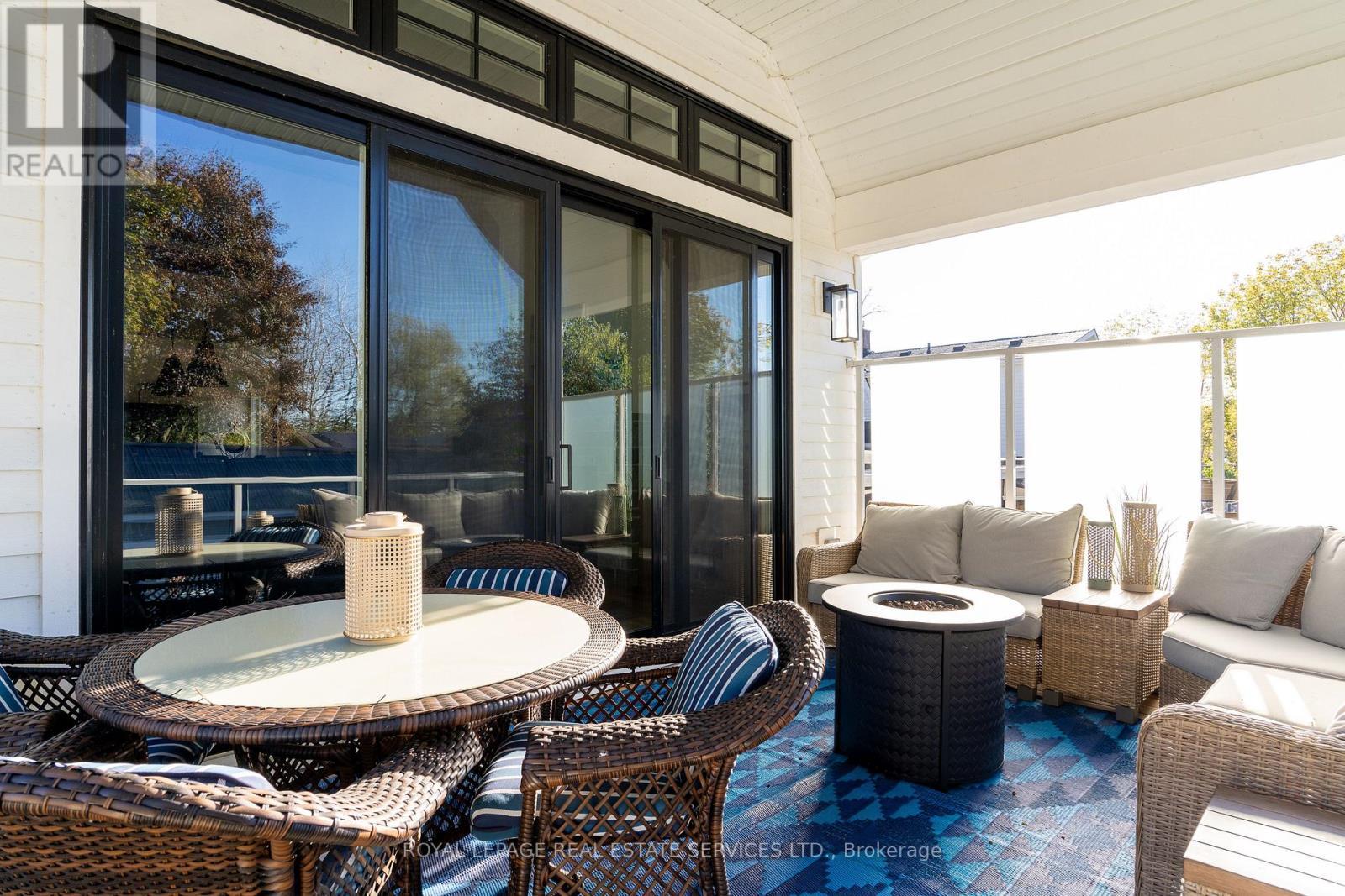 












53 NIAGARA STREET

,
Collingwood,




Ontario
L9Y3X1

