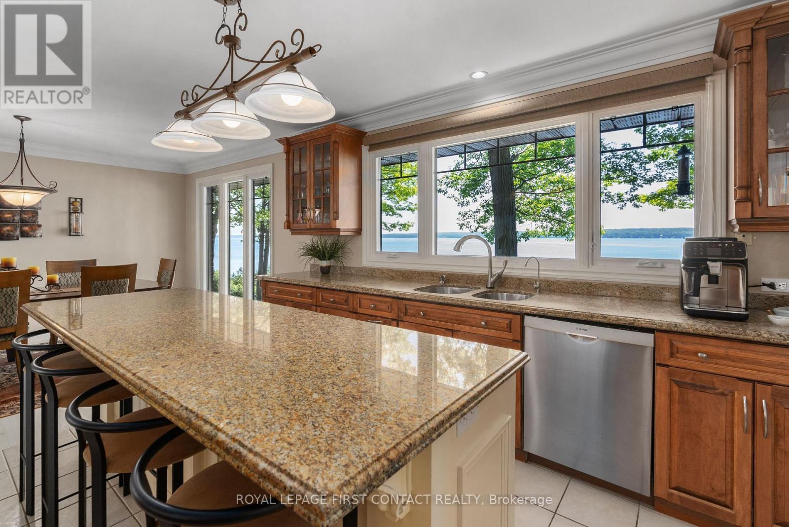 












13 GEORGINA DRIVE

,
Oro-Medonte,




Ontario
L4M1E9

