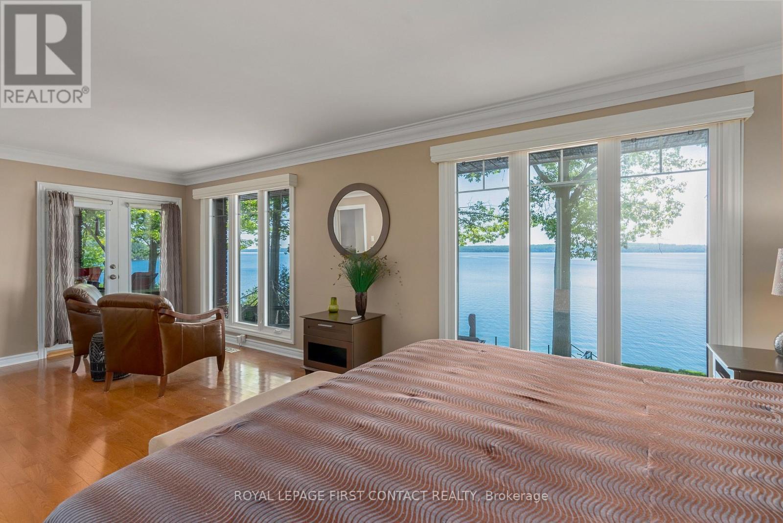 












13 GEORGINA DRIVE

,
Oro-Medonte,




Ontario
L4M1E9

