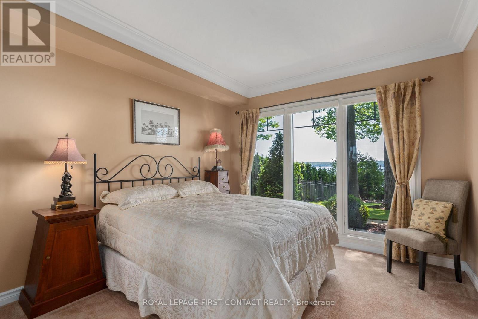 












13 GEORGINA DRIVE

,
Oro-Medonte,




Ontario
L4M1E9

