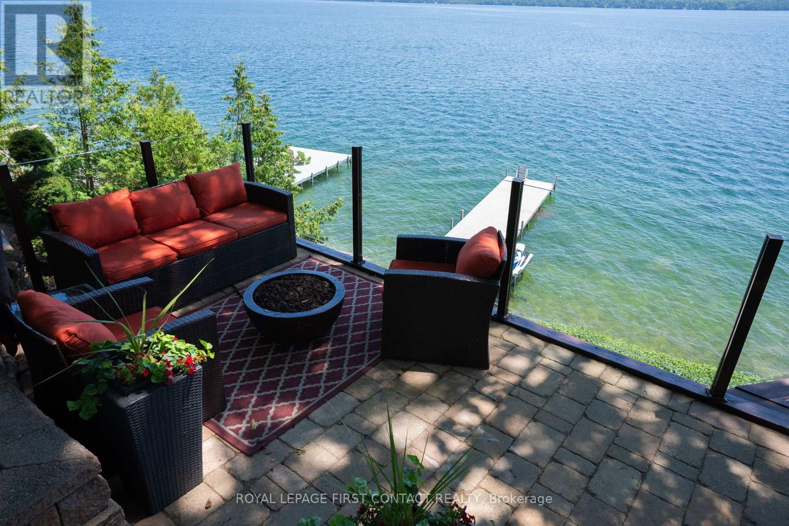 












13 GEORGINA DRIVE

,
Oro-Medonte,




Ontario
L4M1E9

