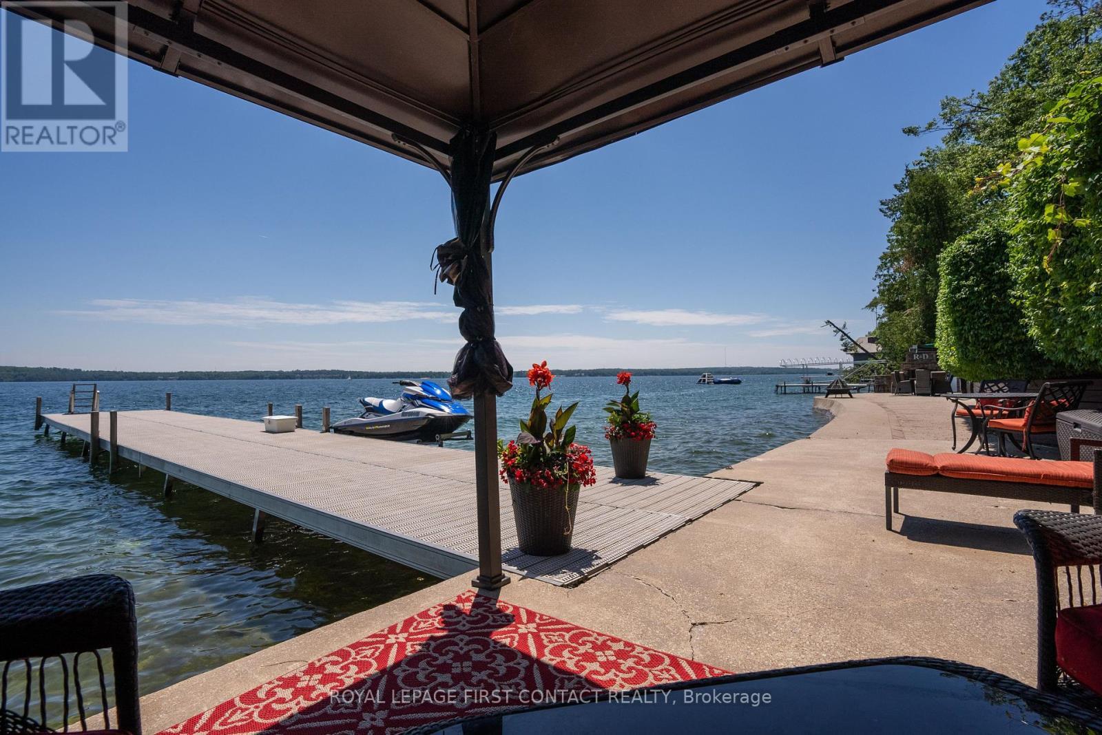 












13 GEORGINA DRIVE

,
Oro-Medonte,




Ontario
L4M1E9

