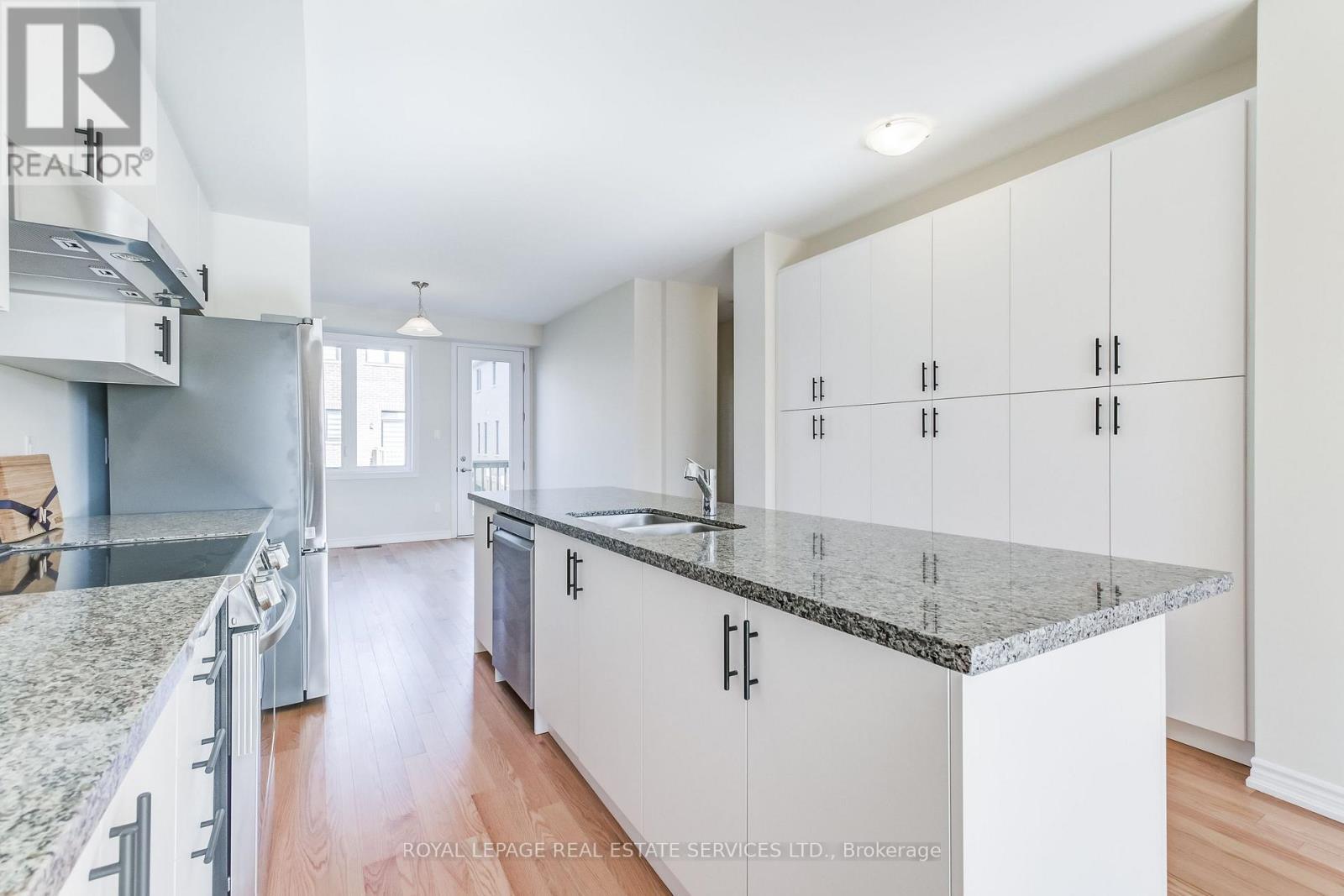 












1387 ALMONTE DRIVE

,
Burlington,




Ontario
L7P0V6

