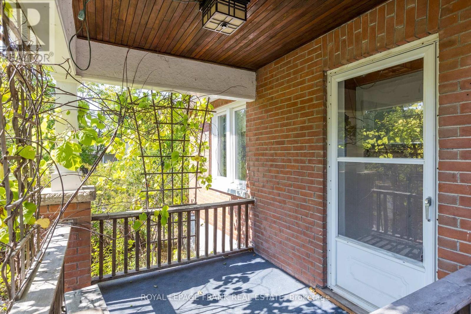 












720 BETHUNE STREET

,
Peterborough North (South),




Ontario
K9H4A4

