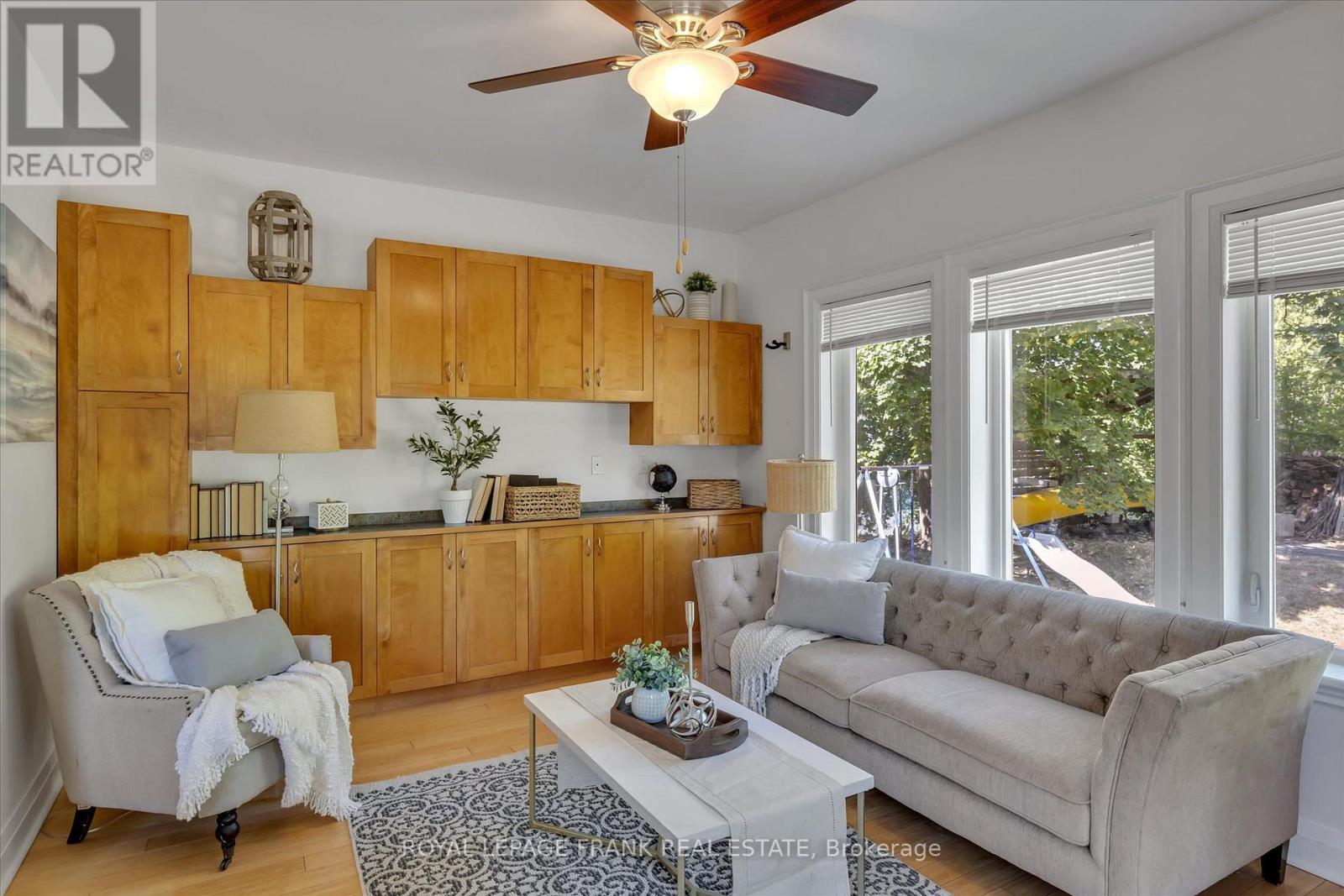 












720 BETHUNE STREET

,
Peterborough North (South),




Ontario
K9H4A4

