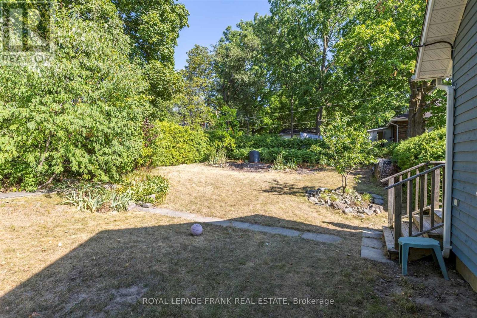 












720 BETHUNE STREET

,
Peterborough North (South),




Ontario
K9H4A4

