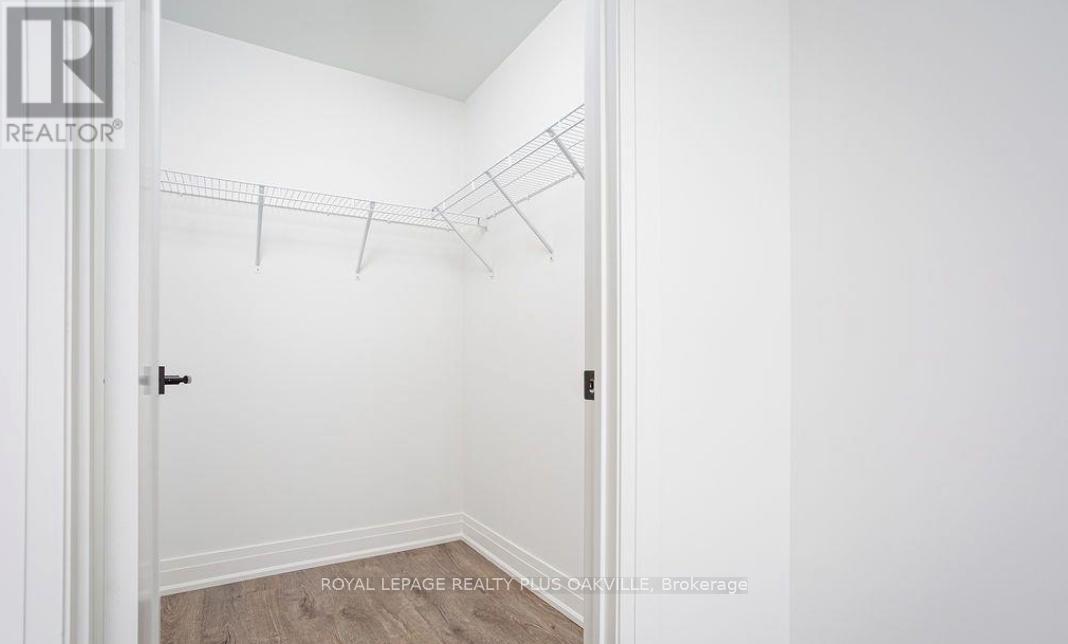 












407 - 3285 CARDING MILL TRAIL

,
Oakville,




Ontario
L6M1S1

