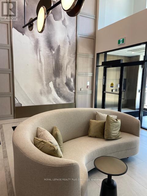 












407 - 3285 CARDING MILL TRAIL

,
Oakville,




Ontario
L6M1S1

