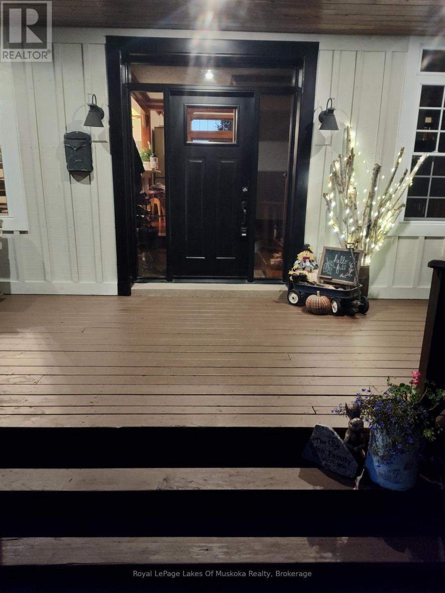 












1080 WALKERS GLENN CRESCENT

,
Lake of Bays (Sinclair),




Ontario
P1H2J6

