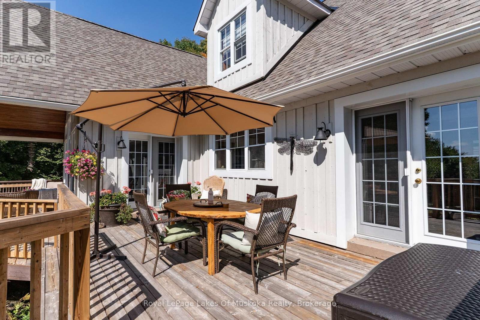 












1080 WALKERS GLENN CRESCENT

,
Lake of Bays (Sinclair),




Ontario
P1H2J6

