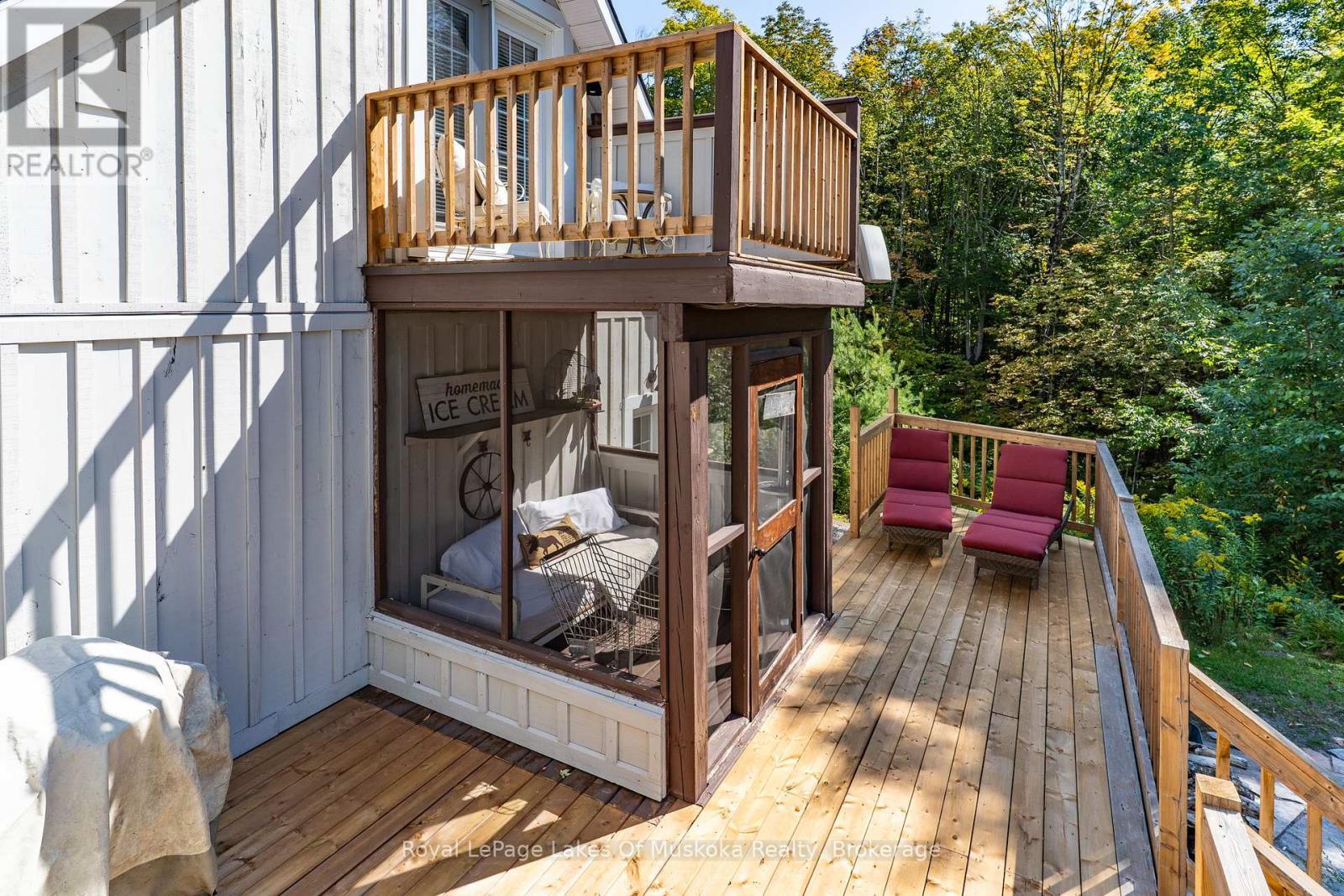 












1080 WALKERS GLENN CRESCENT

,
Lake of Bays (Sinclair),




Ontario
P1H2J6

