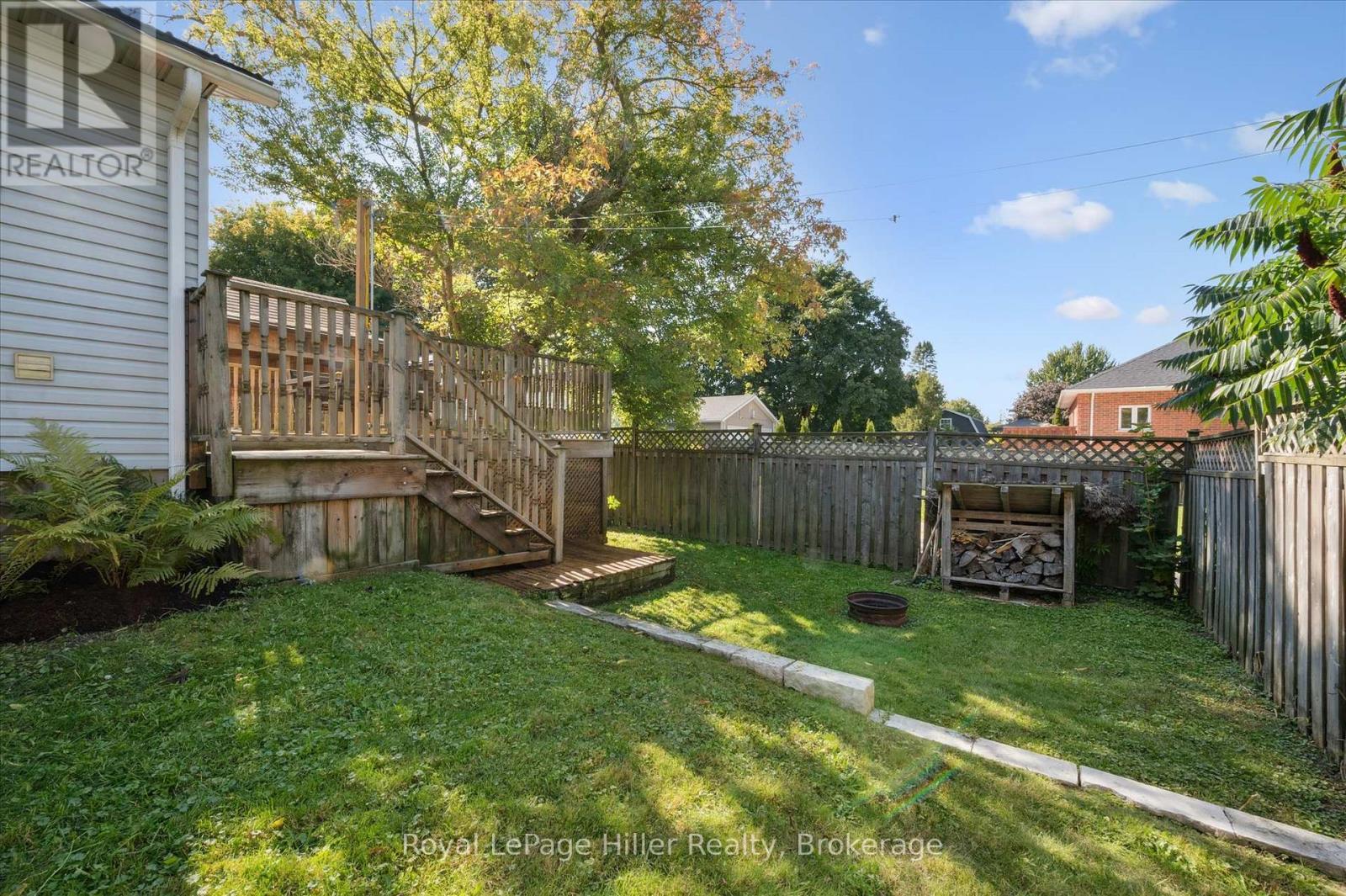












4 TEMPERANCE STREET

,
Perth East (Milverton),




Ontario
N0K1M0

