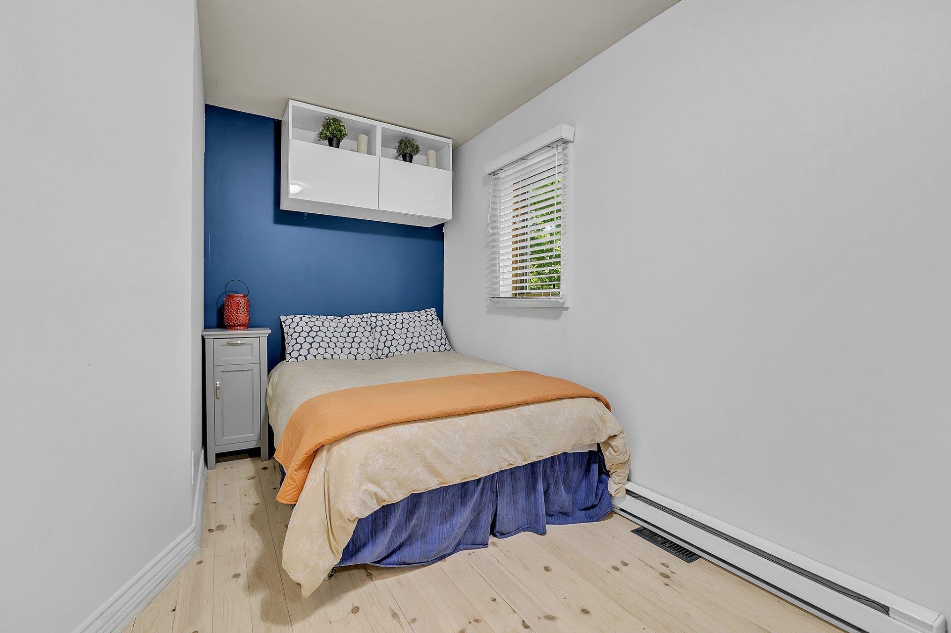 









24


Ch. du Lac-Barnes

,
Val-des-Monts,




QC
J8N6E4

