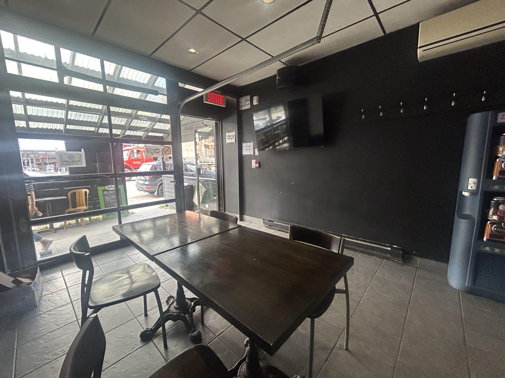 









6280


Av. Somerled

,
Montréal (Côte-des-Neiges/Notre-Dame-de-Grâce),




QC
H4B2V5

