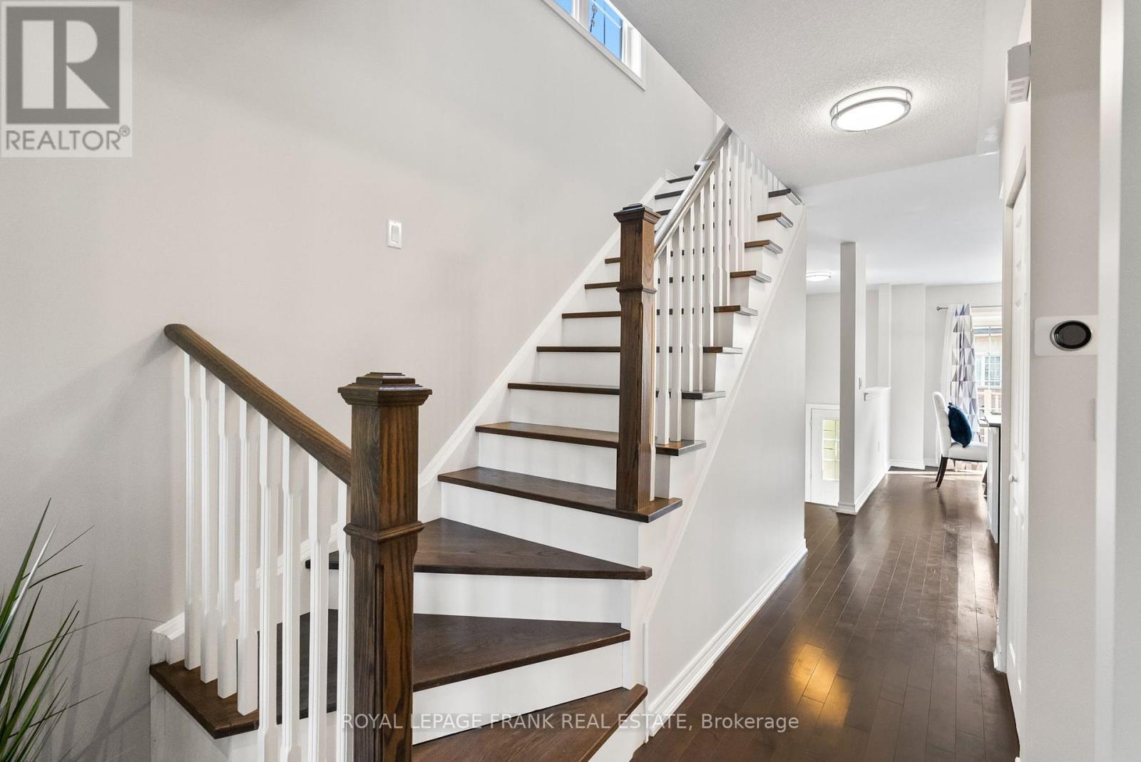












31 - 735 SHEPPARD AVENUE

,
Pickering (Woodlands),




Ontario
L1V7K5

